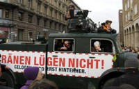 Wasserwerfer auf der Demonstration gegen Stuttgart 21 am 19.Februar 2011
