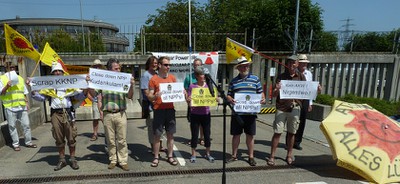 Vor dem AKW