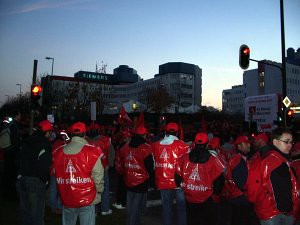 Bild Nr. 2 des Streiks bei Infineon vom 28.10.05