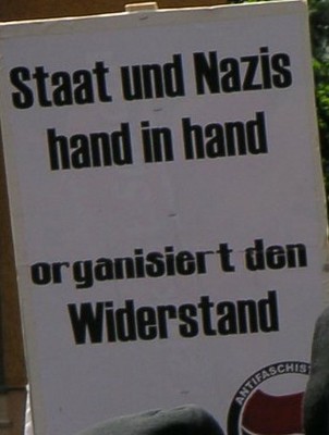 Staat und Nazis Plakat
