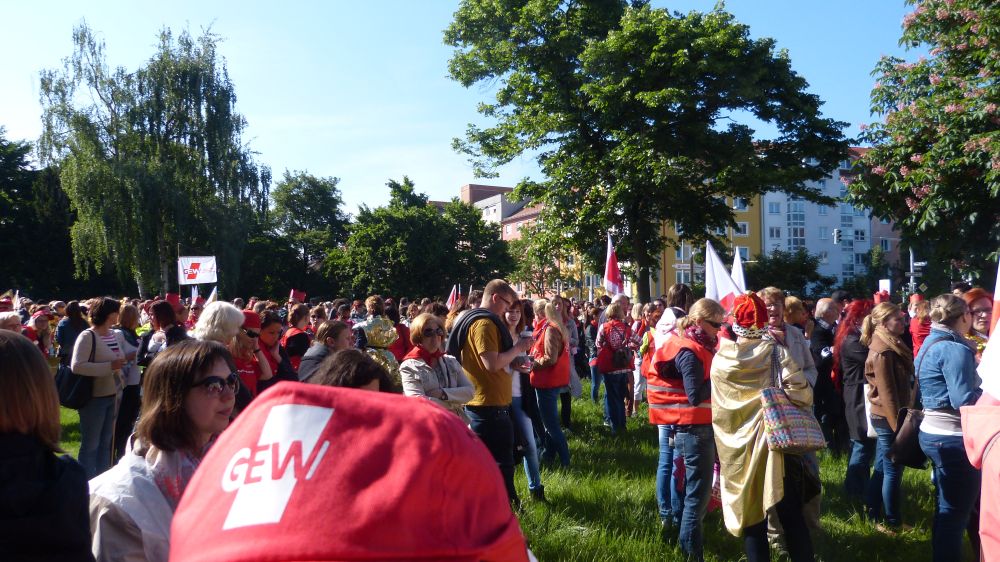 Erzieherinnenstreik 10.5.2015 Maffeiplatz