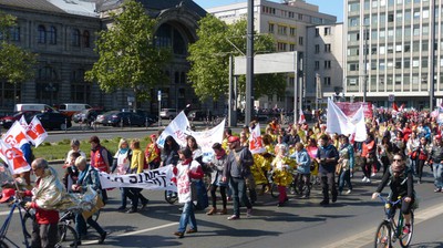 Erzieherinnenstreik 10.5.2015 Bahnhof Vorplatz