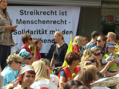 Erzieherinnenstreik 10.5.2015 Plakat Streikrecht