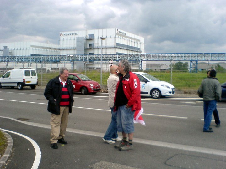 Fotos von Streik und Blockade in Hünigen (31.5.10) 1